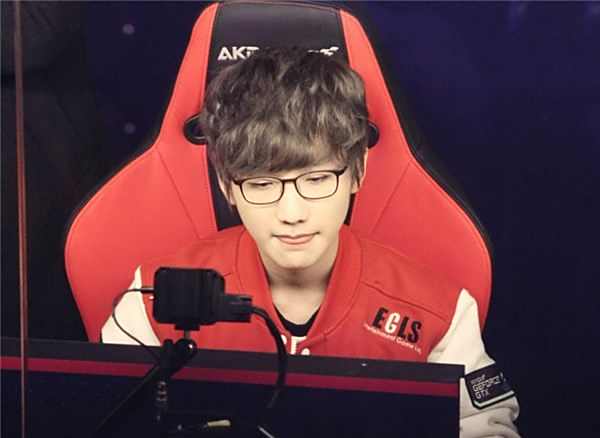 发起冲击 发起冲击