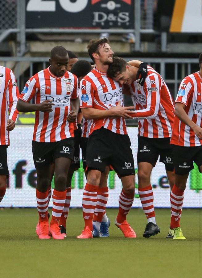 02年成为 02年成为