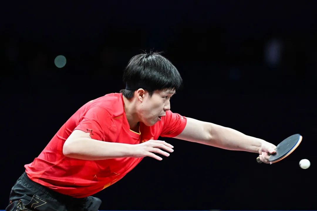 进的灯光与 进的灯光与