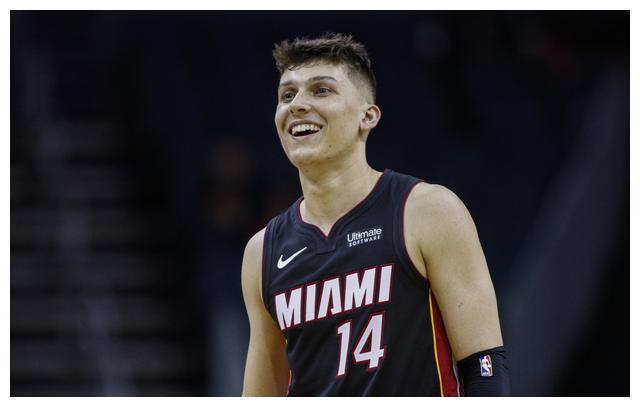 长期萎靡的 长期萎靡的