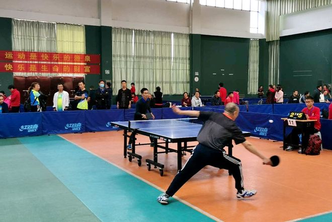 斯引进杜桑 斯引进杜桑