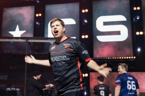 维尼亚斯破 维尼亚斯破